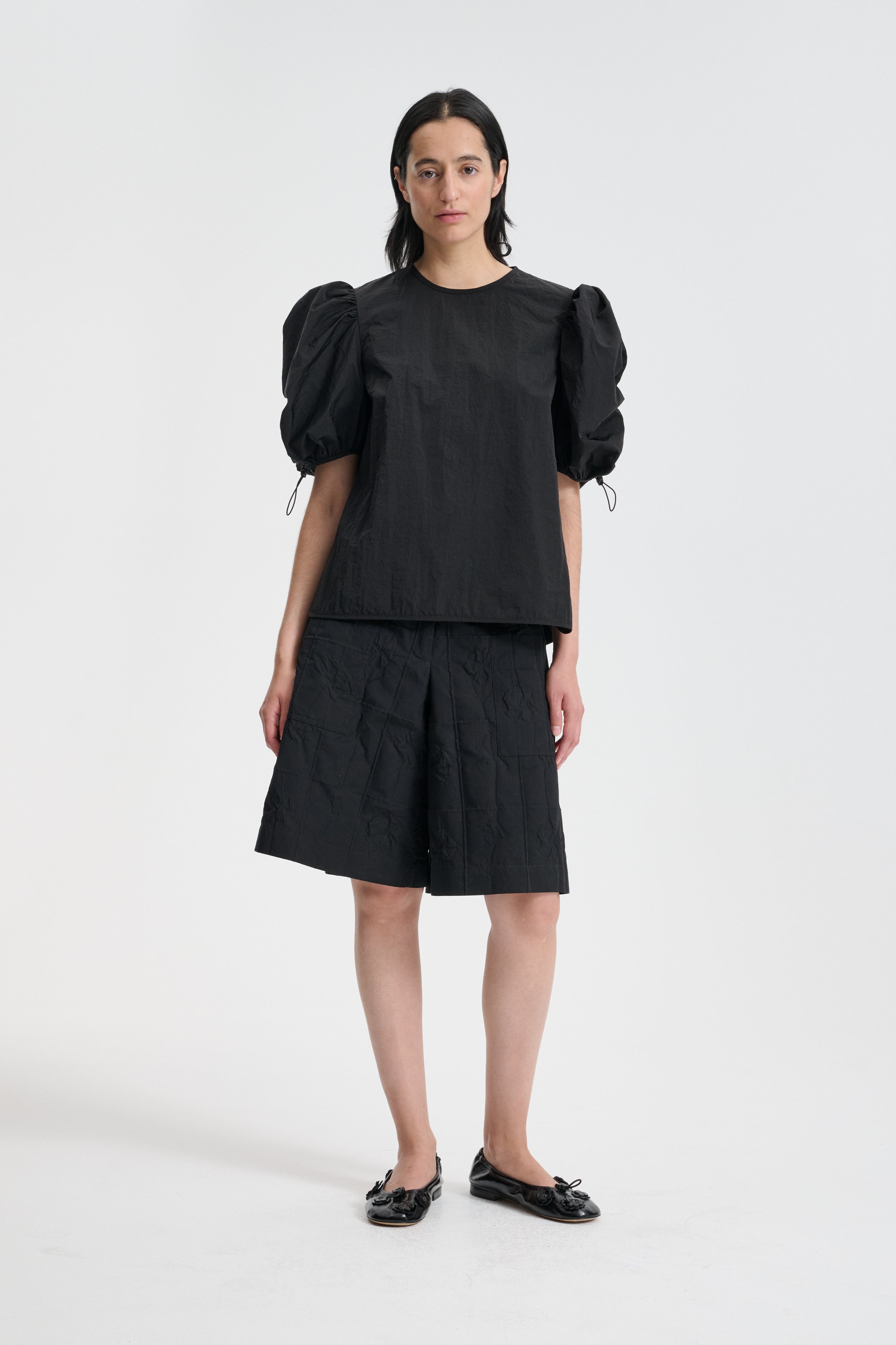トップス AM1376 Amari ribbon tops baby BLACK AMARI | TOP CRINKLED TAFFETA BLACK