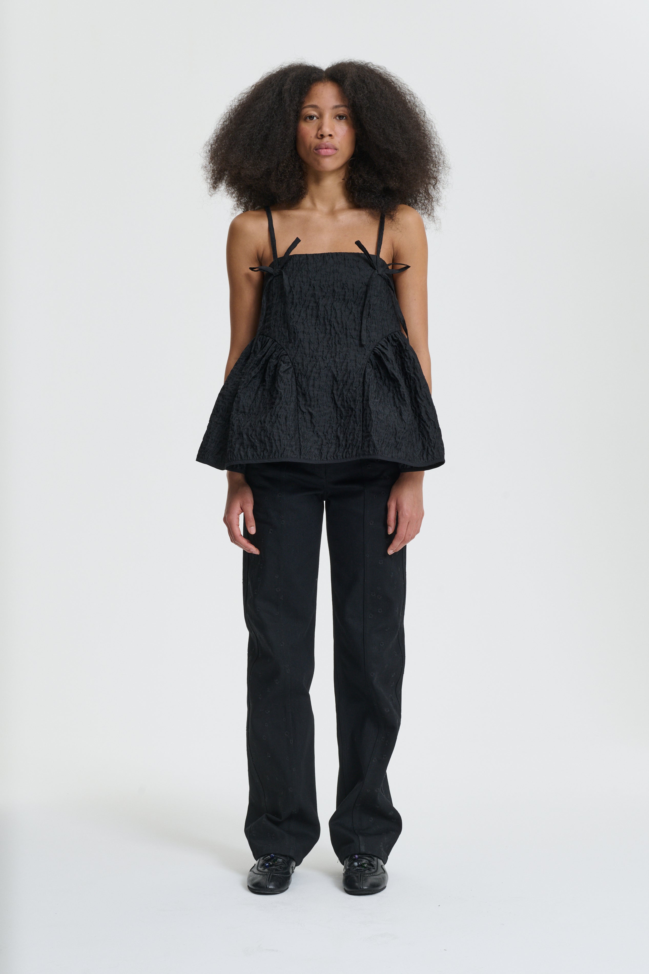 ▪️専用　BORDER FRILL TOP(38) 　BLACK AKIRA | TOP LOBELIA MATELASSÉ BLACK