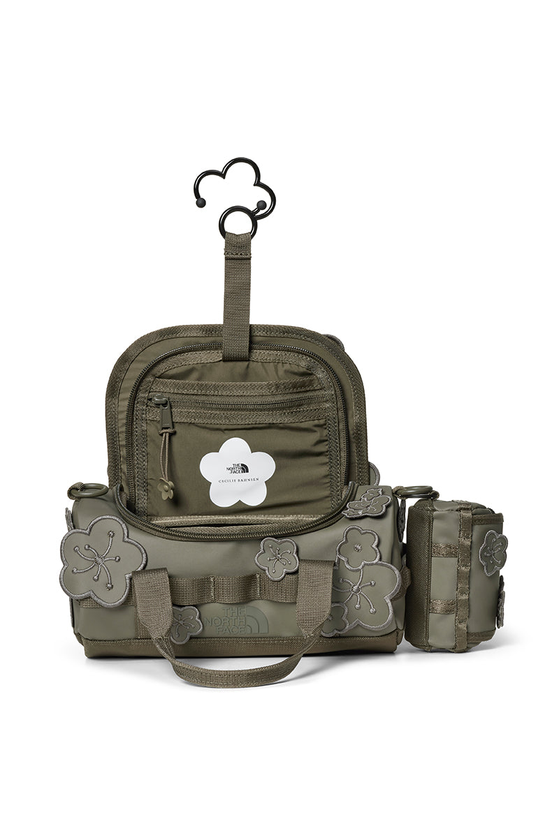 バッグ The North Face Cecilie Bahnsen Base Camp THE NORTH FACE X CECILIE BAHNSEN MARIA BASE CAMP | CLUTCH