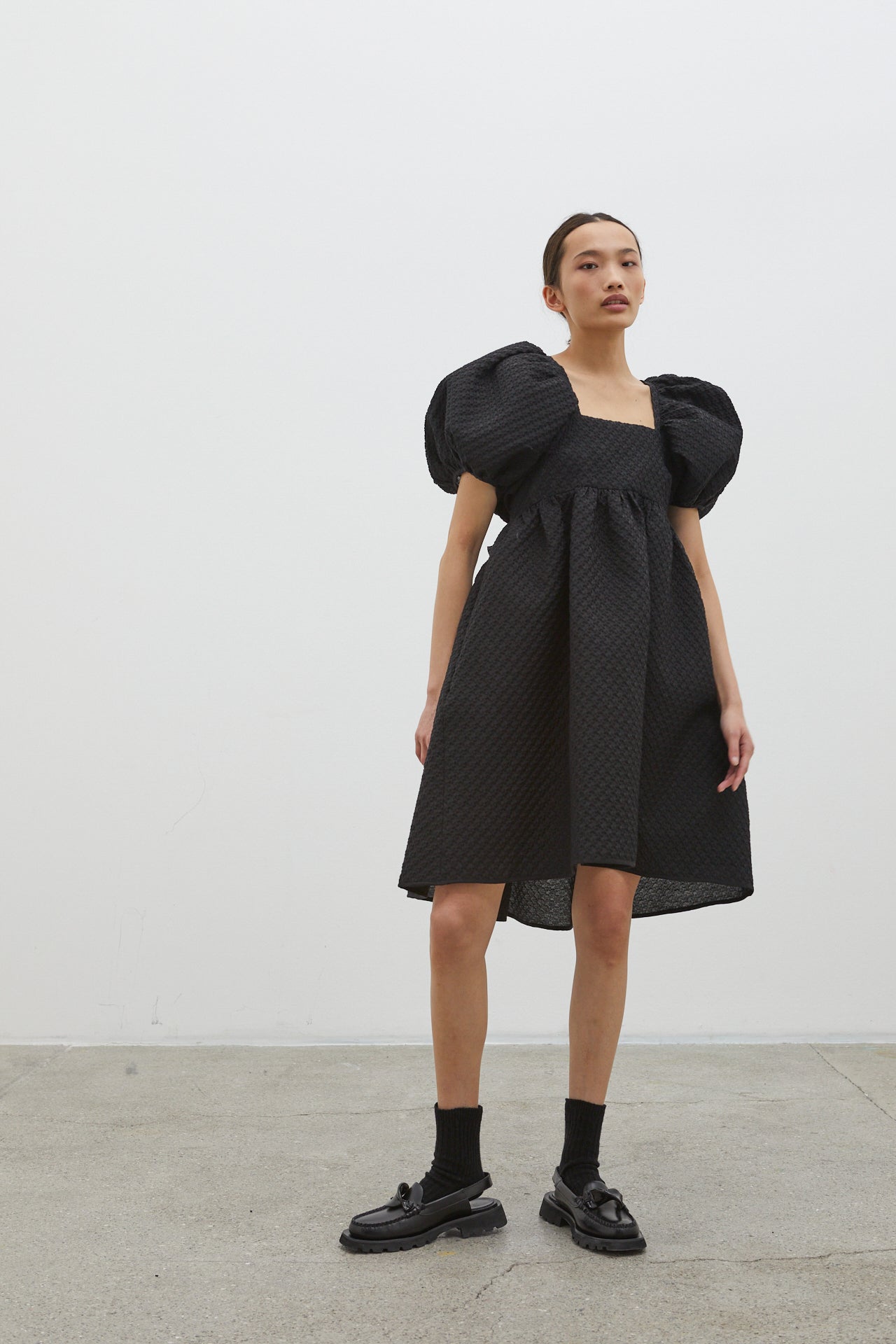 TILDE | DRESS BLOSSOM MATELASSÉ BLACK