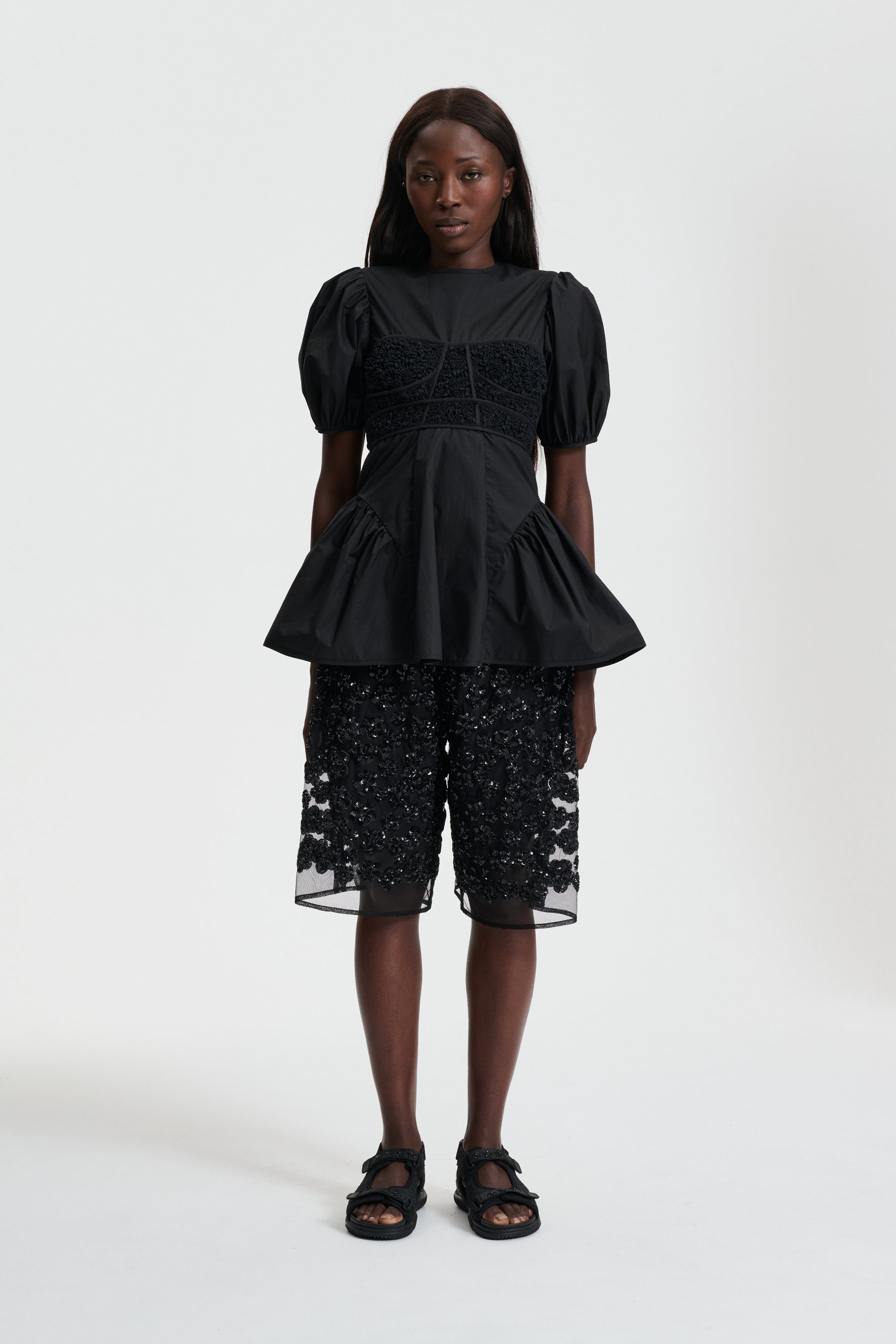 cecilie bahnsenトープス Cecilie Bahnsen Selena Ruffled Textured Top | Black | FARFETCH