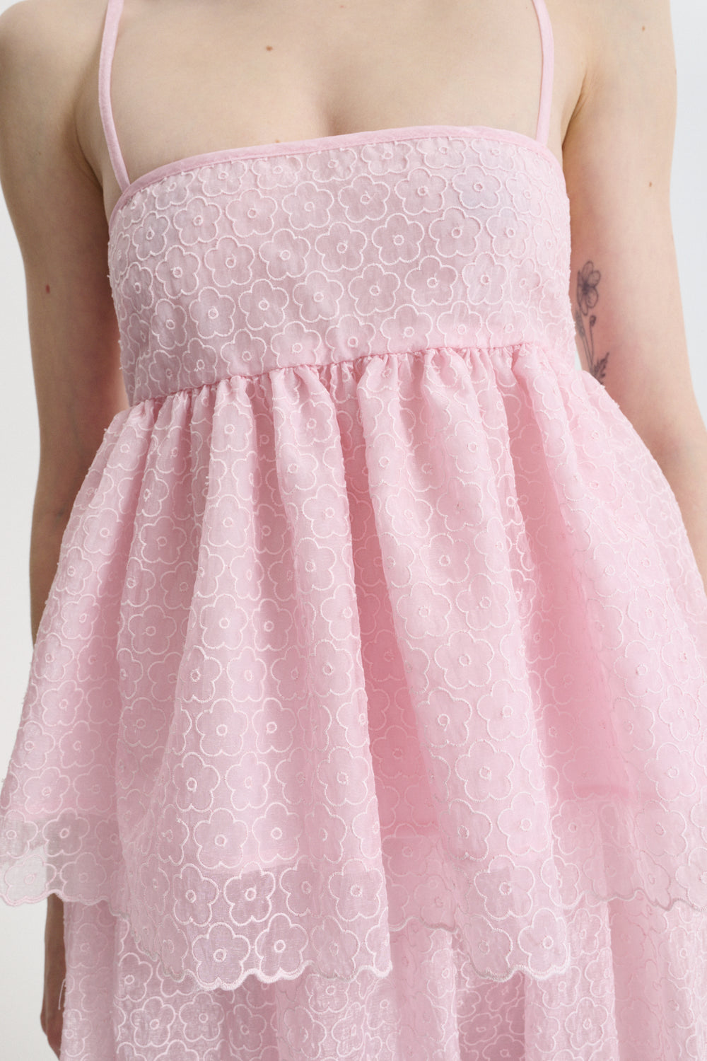 CBSELENA | TOP WINDFLOWER EMB BLUSH PINK