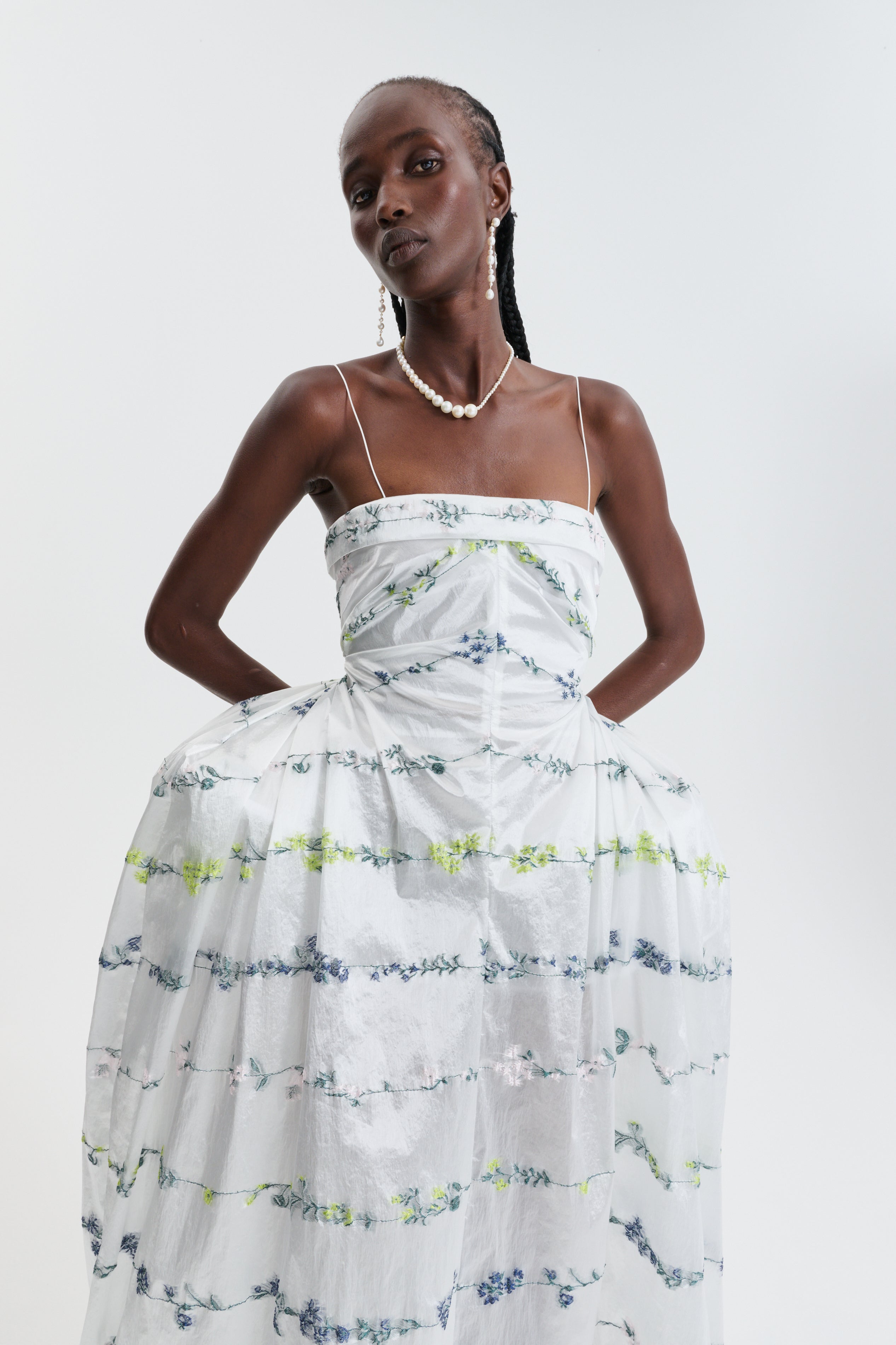 CBGRACIELA | GOWN DAINTY JACQUARD WHITE MULTI
