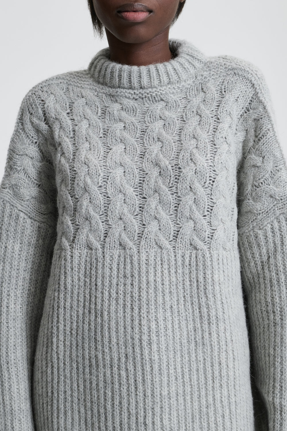 BELINDA | JUMPER CABLE KNIT GREY