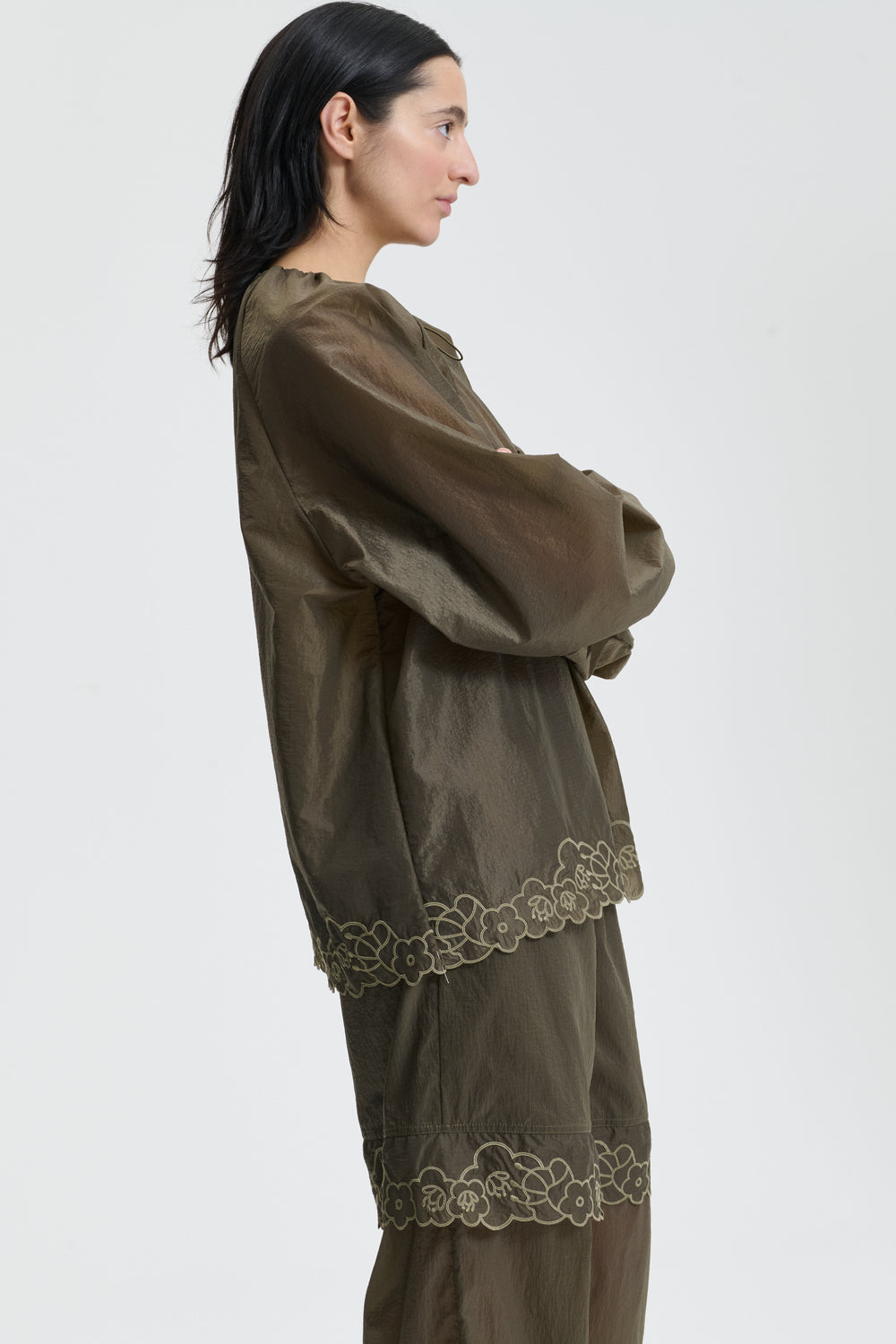 BRODY | TOP EMBROIDERED RIPSTOP OLIVE
