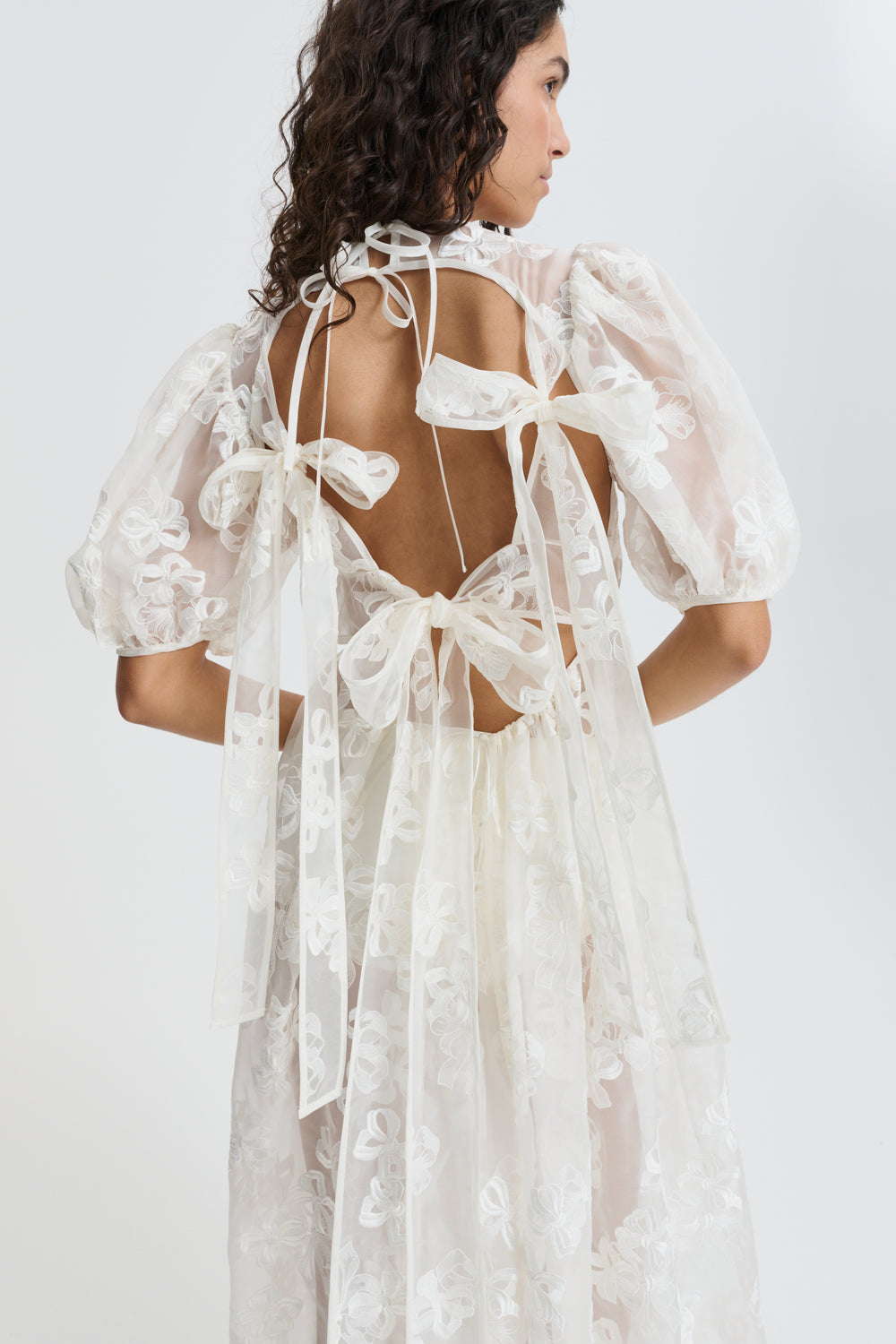CBULANI | DRESS ROSETTE ORGANZA EMB VINTAGE IVORY