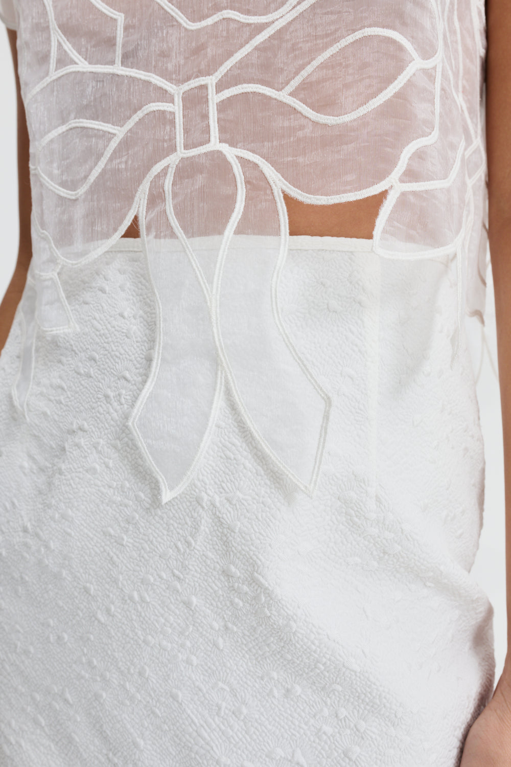 CBAYA  | TOP BOW EMBROIDERY | WHITE - old