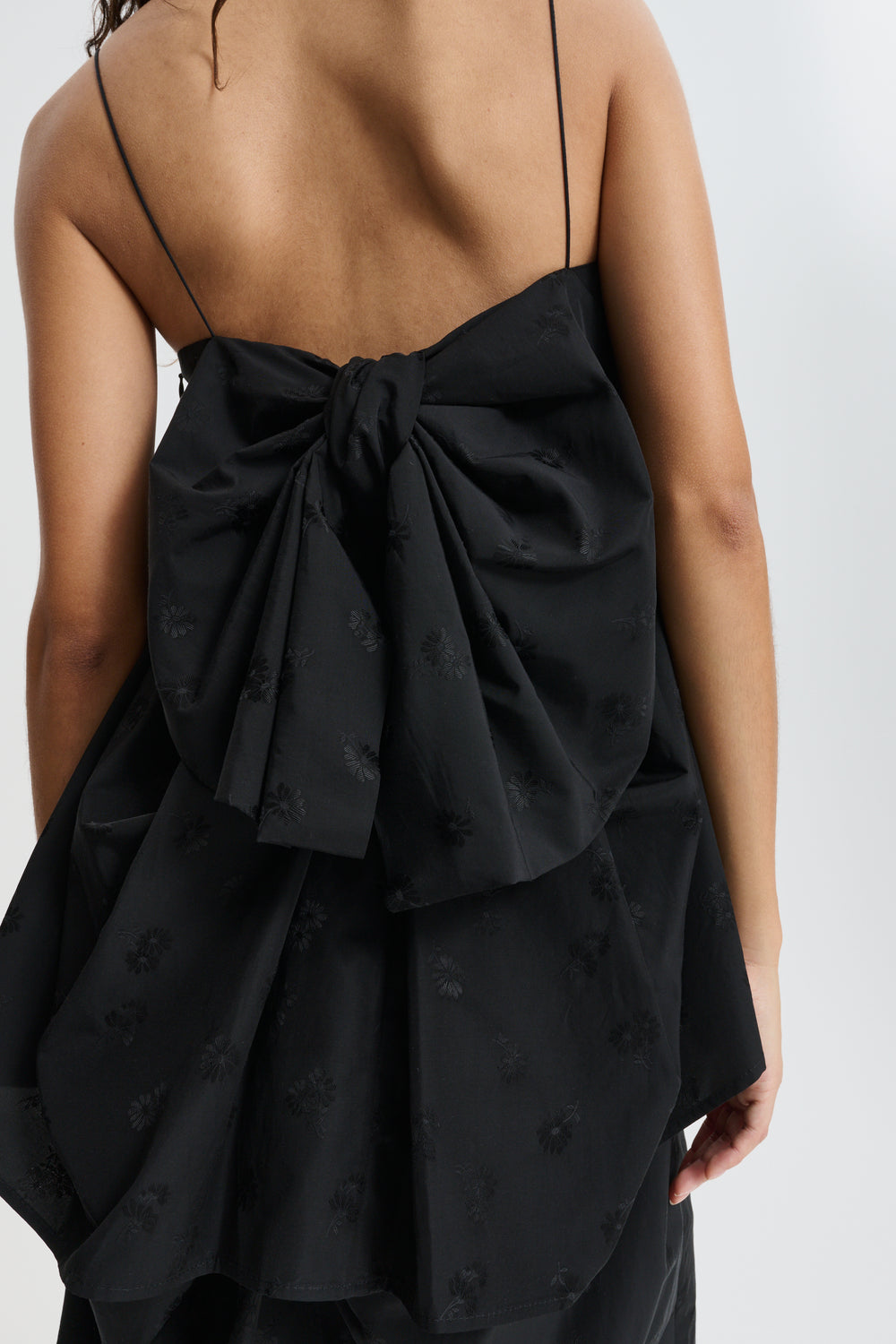 CBVERONICA | TOP DITSY BELLIS BLACK