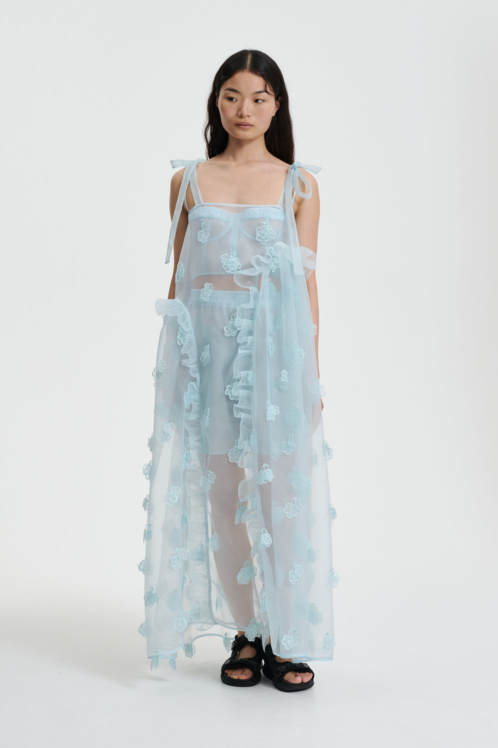 OSWALD | DRESS KIRI EMBROIDERY LIGHT BLUE