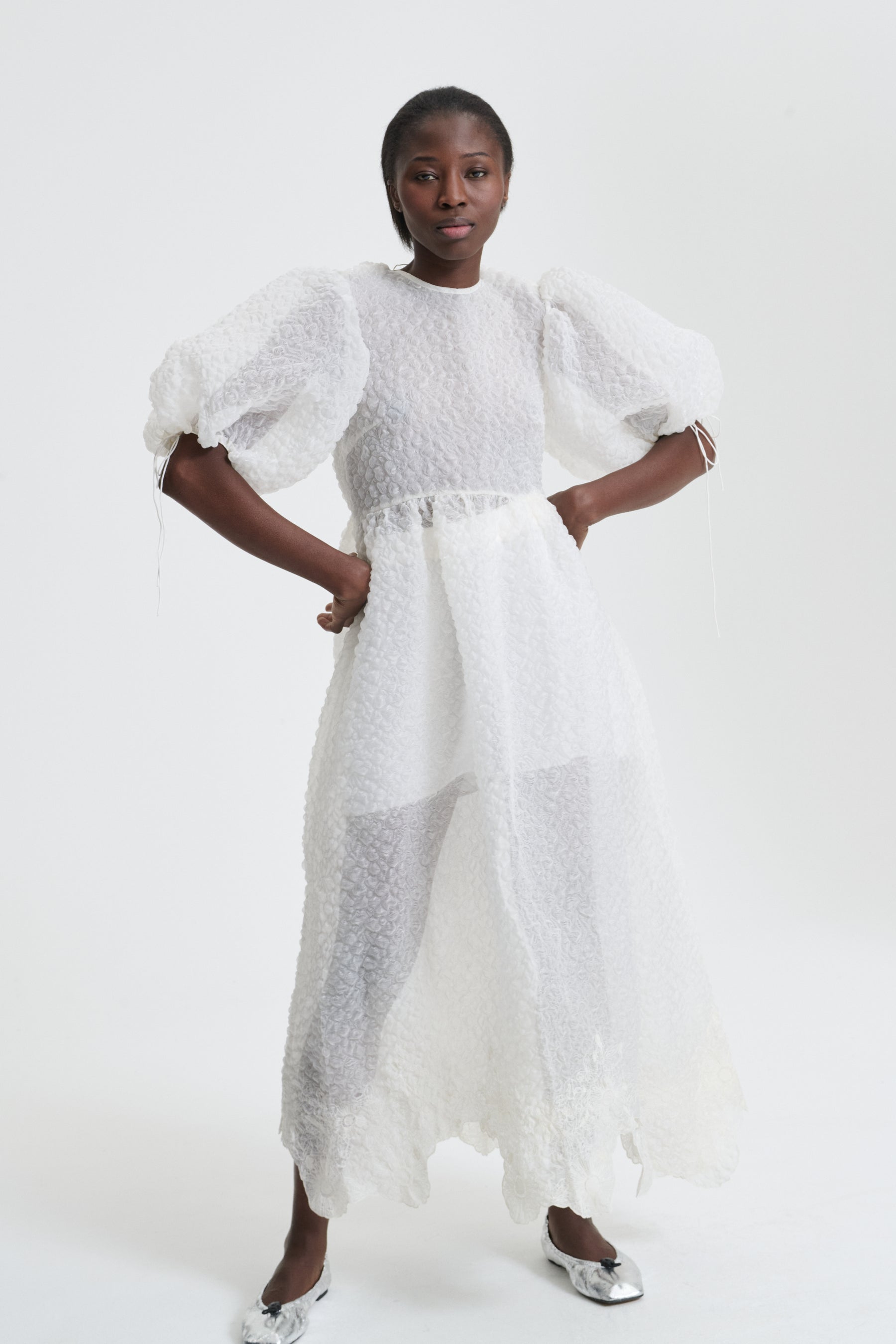 【CECILIE BAHNSEN】LUCCA ドレス LUCCA | DRESS EMBROIDERED GLACIER MATELASSE BRIDAL