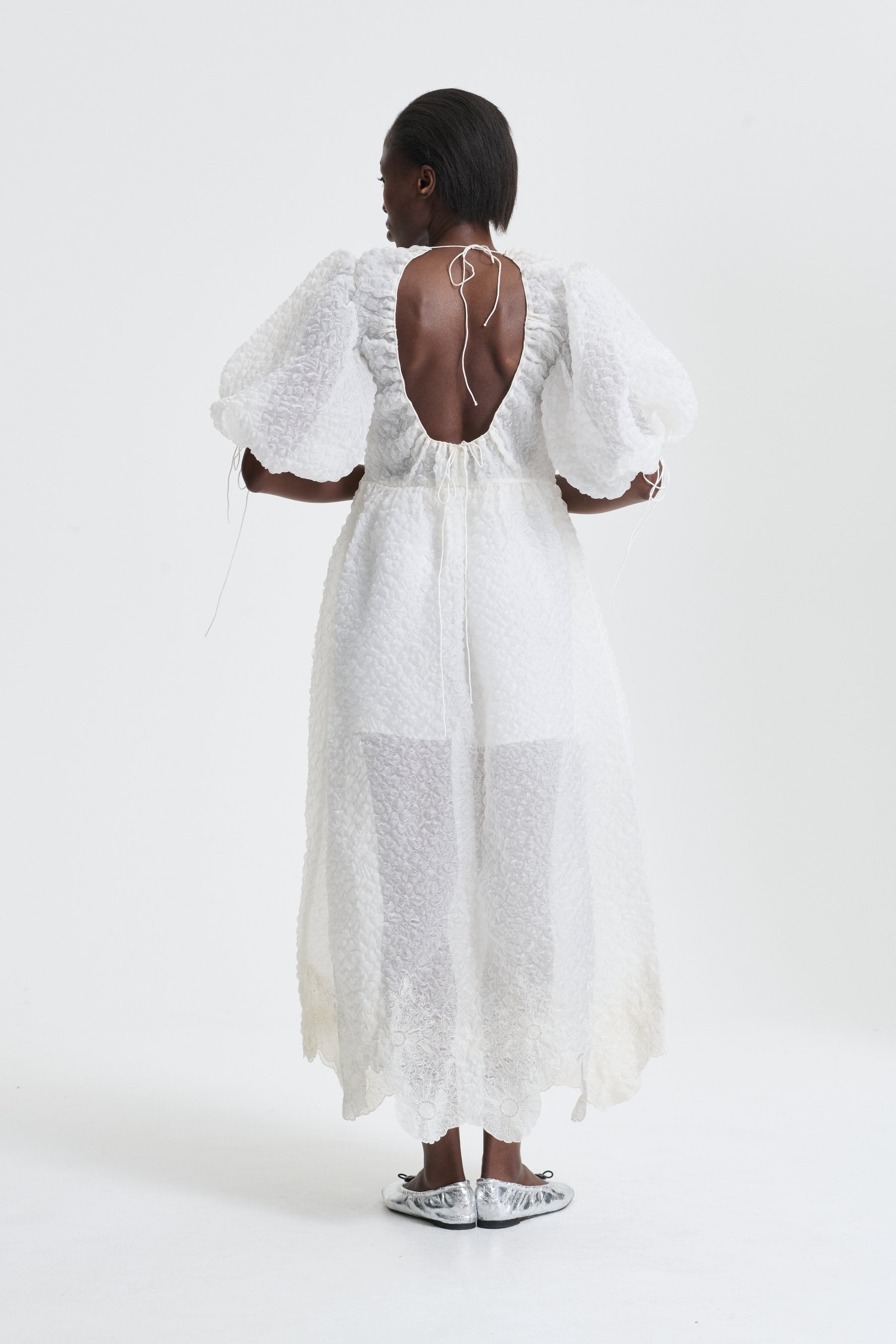 【CECILIE BAHNSEN】LUCCA ドレス LUCCA | DRESS EMBROIDERED GLACIER MATELASSE BRIDAL