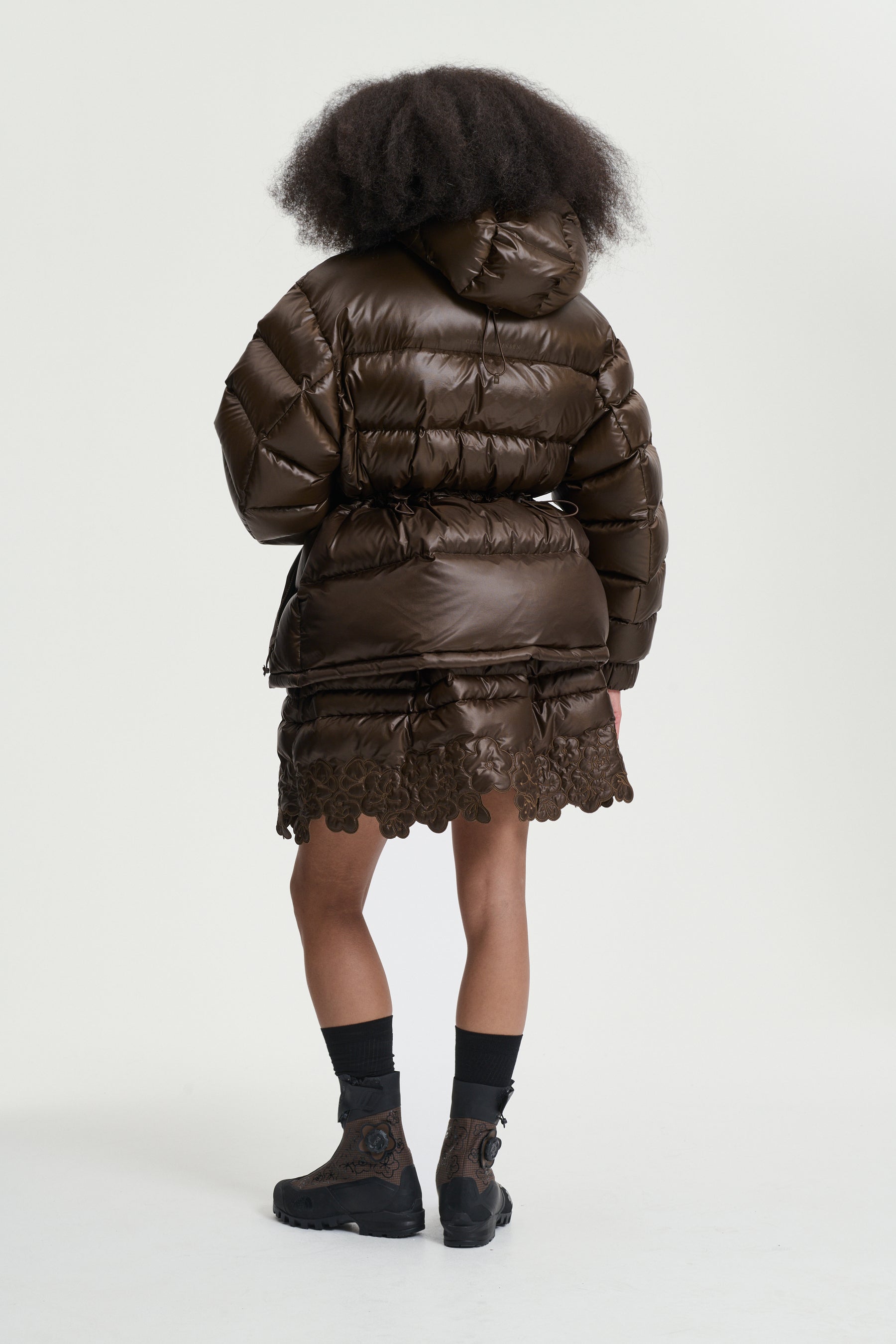 THE NORTH FACE X CECILIE BAHNSEN MEGI HIMALAYAN PARKA | SOIL BROWN