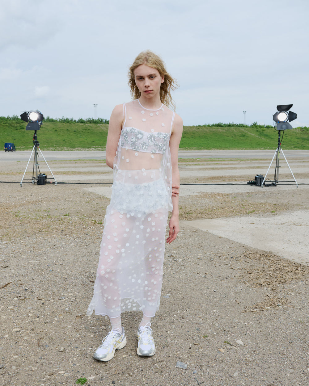 UTANIA & GUS | CO-ORD SET SEQUIN BLOSSOM TULLE WHITE - LOOK 2