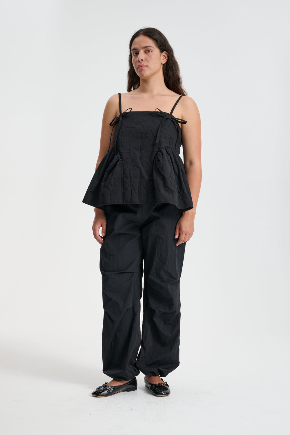 AKIRA | TOP FLORA MATELASSÉ BLACK