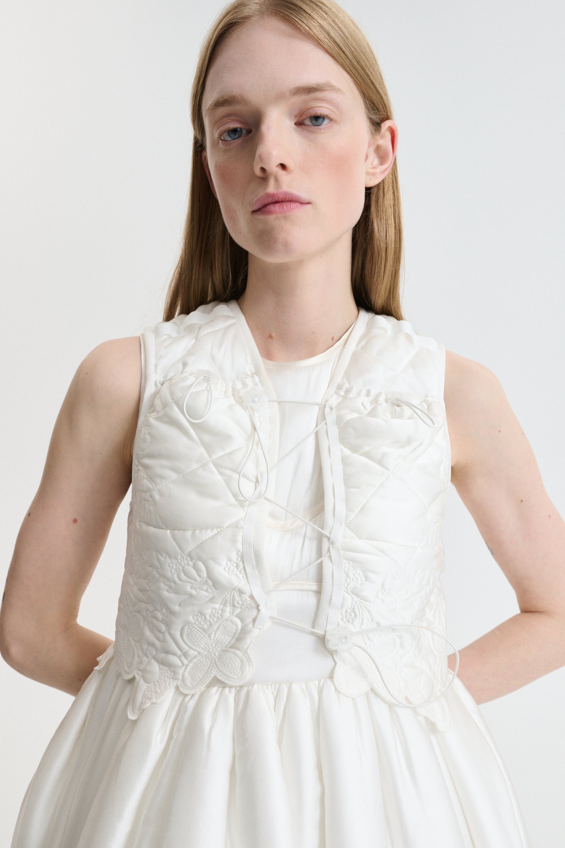 DORTHE | DRESS WADDED SILK SATIN WHITE - LOOK 26