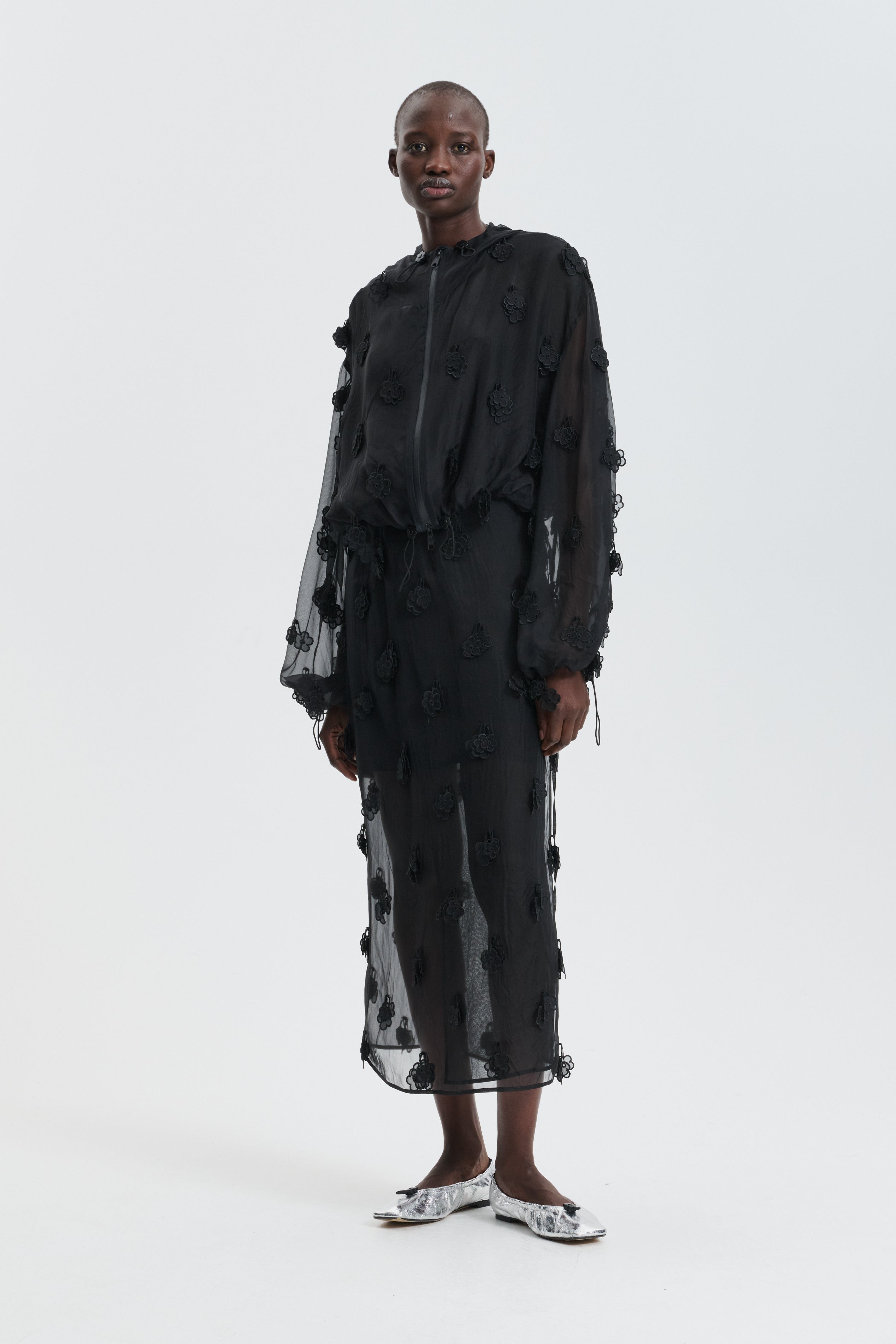 APRIL | SKIRT KIRI EMBROIDERY BLACK – Cecilie Bahnsen