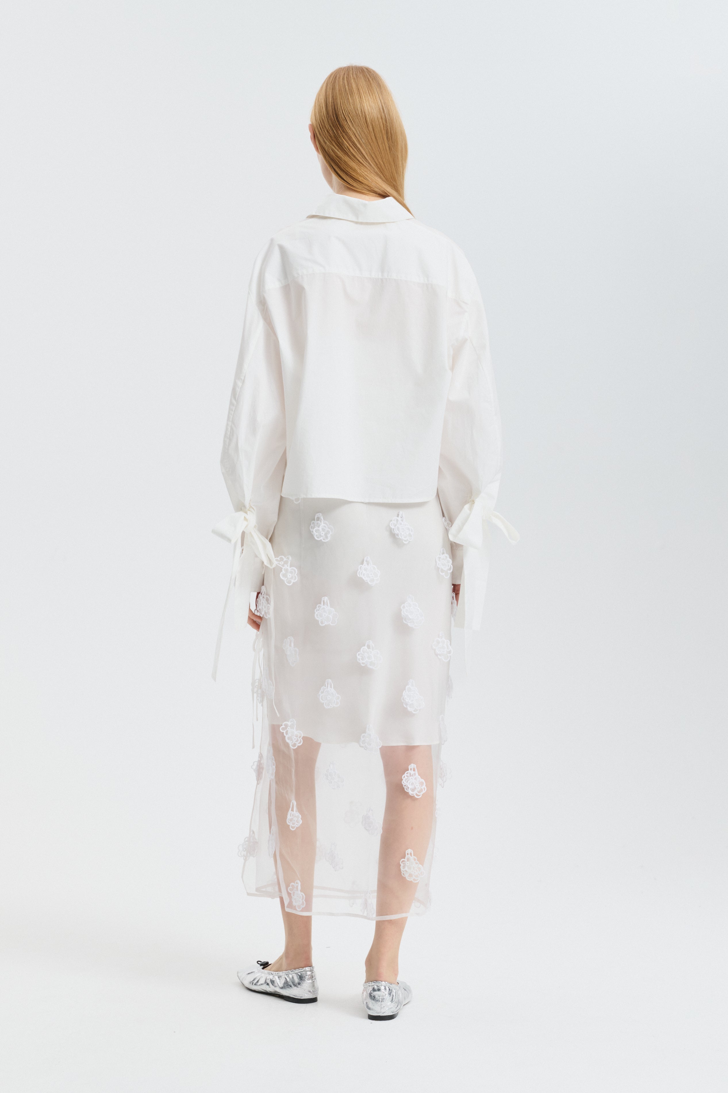APRIL | SKIRT KIRI EMBROIDERY WHITE – Cecilie Bahnsen