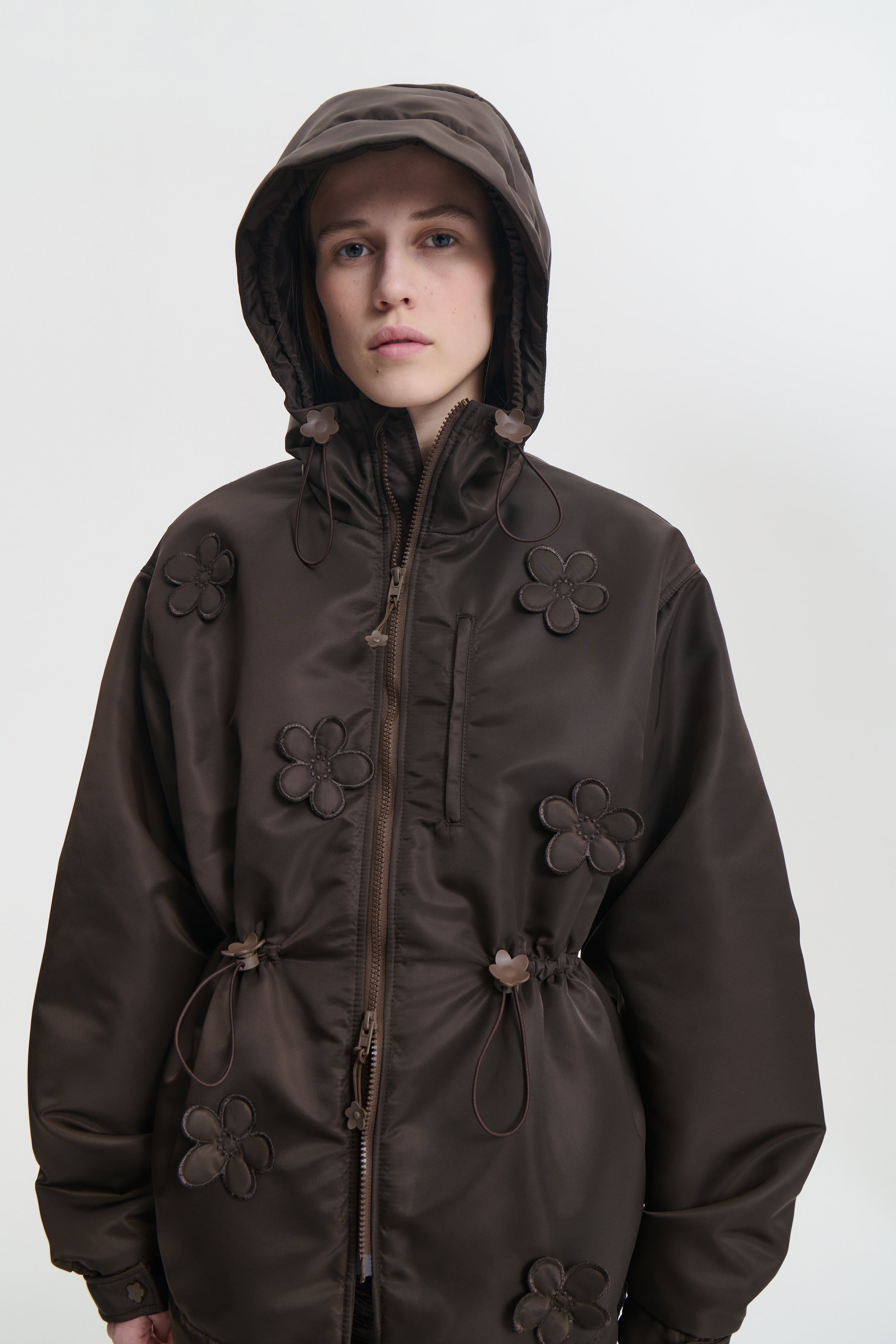 y*u様 ENFOLD BIG BLOUSON BECKY | JACKET NYLON BROWN – Cecilie Bahnsen
