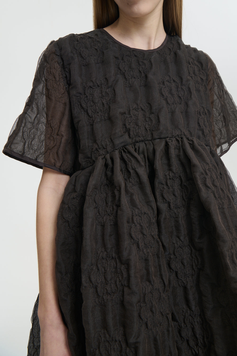 BRITNEY | DRESS AVENS MATELASSÉ SOIL BROWN