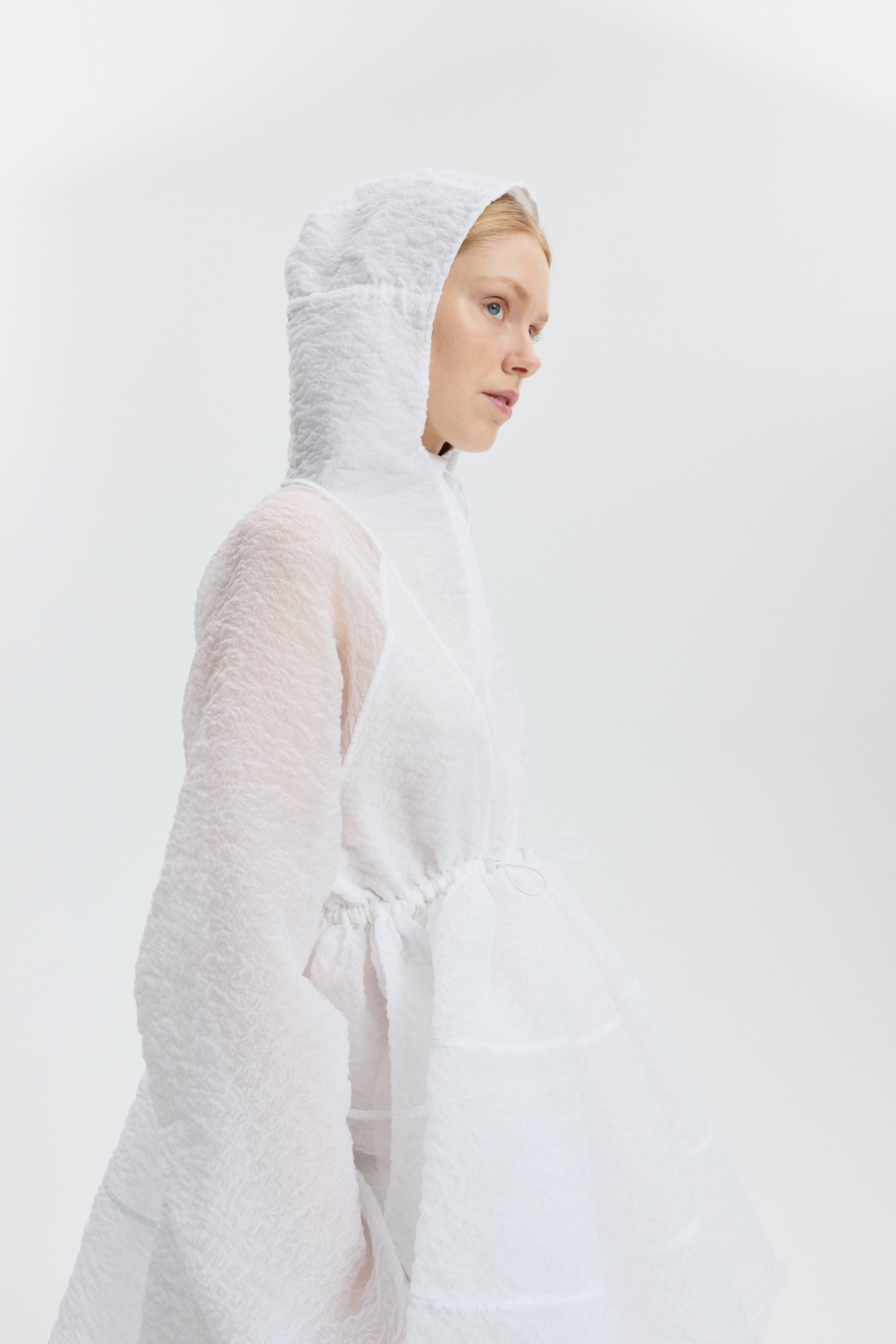 CBFREESIA | DRESS BRODIA MATELASSÉ WHITE