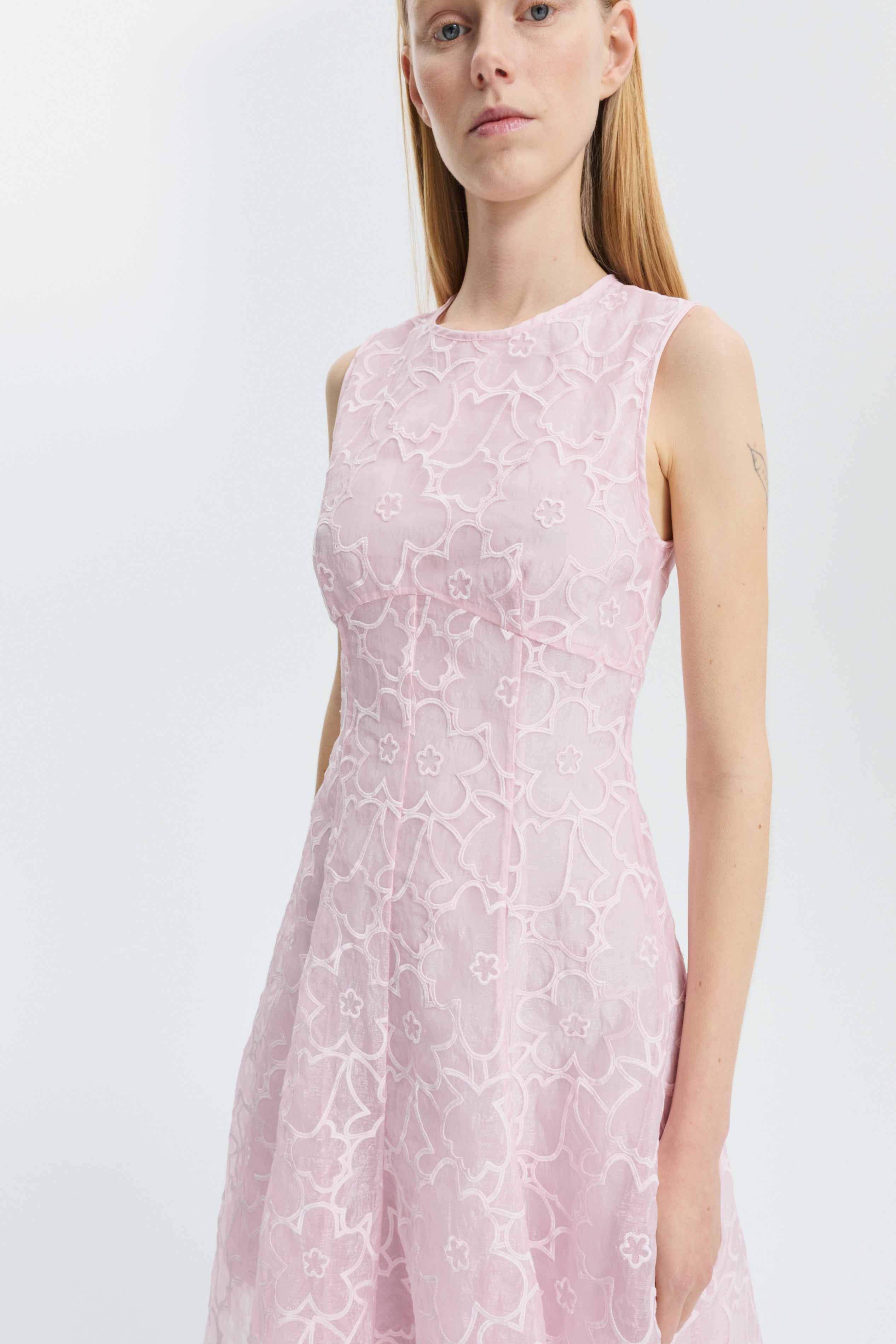 CBFORESS | DRESS CORANITA EMBROIDERY BLUSH PINK