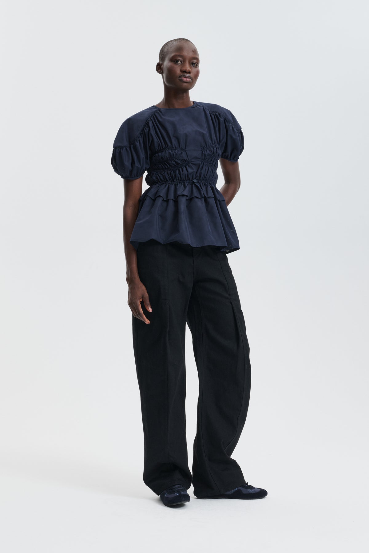 CBBROOKLYN | TOP PERFORATE WINDFLOWER NAVY