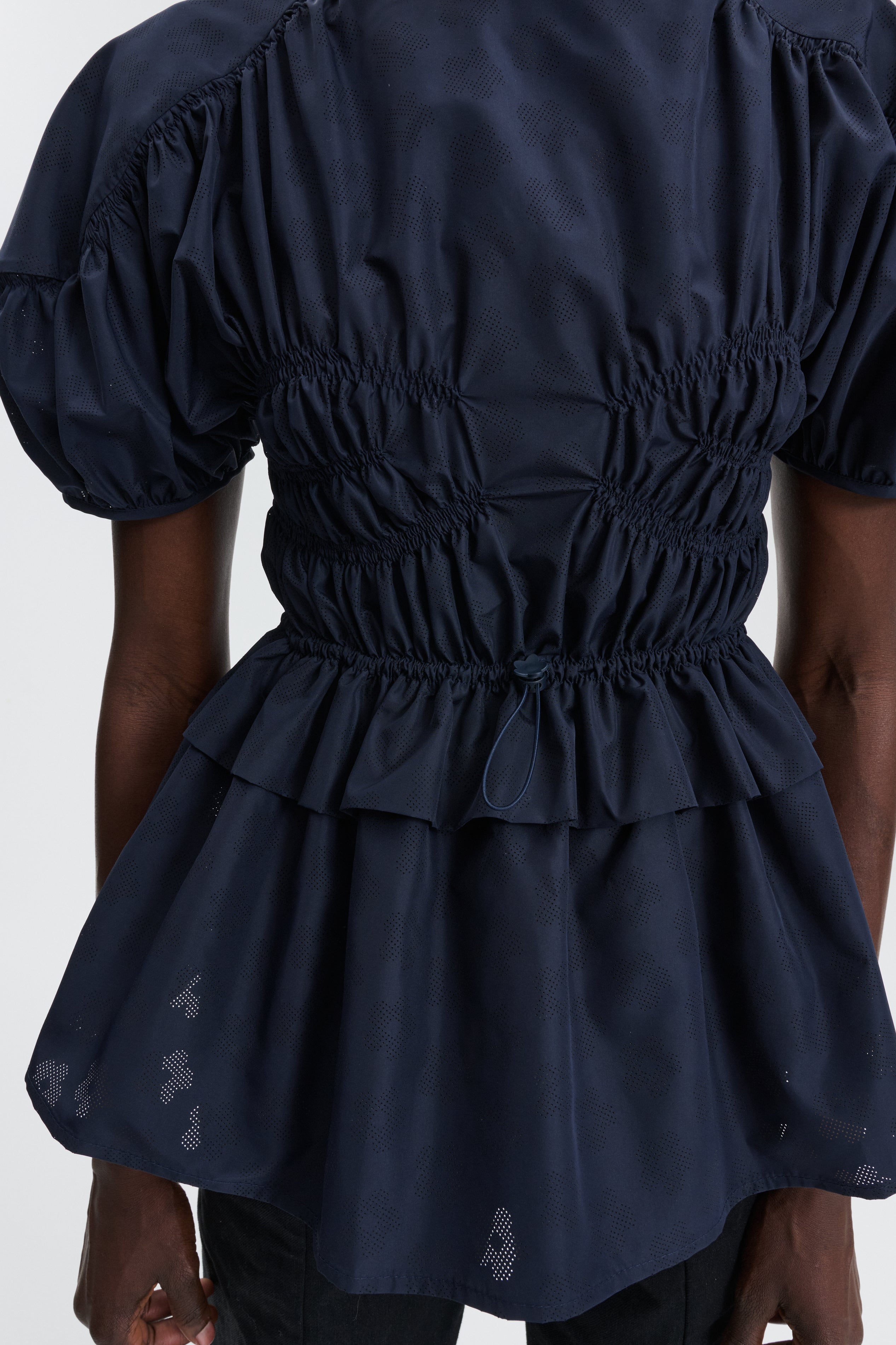 CBBROOKLYN | TOP PERFORATE WINDFLOWER NAVY