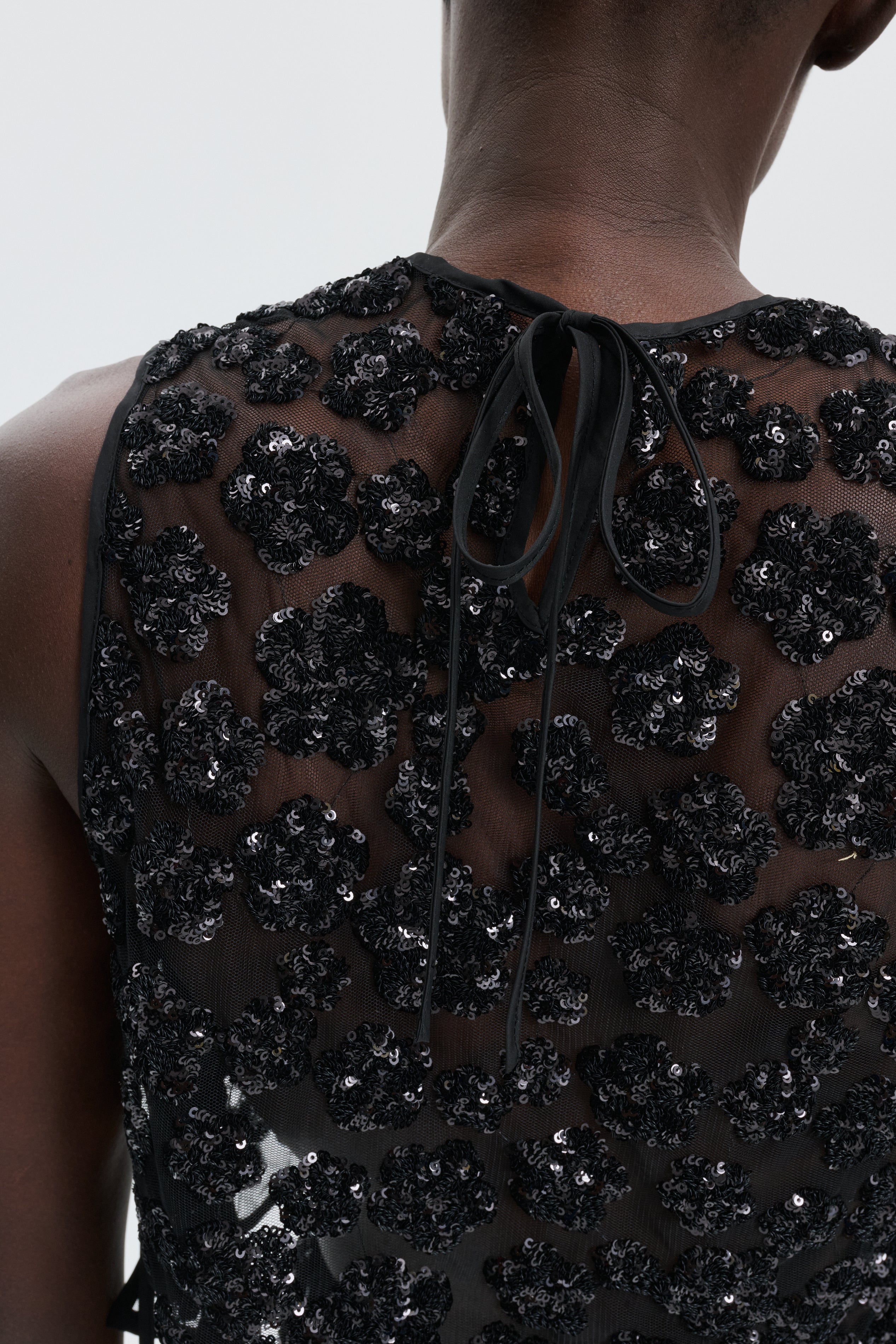 CBFEEBA | TOP UME FLORAL SEQUINS BLACK