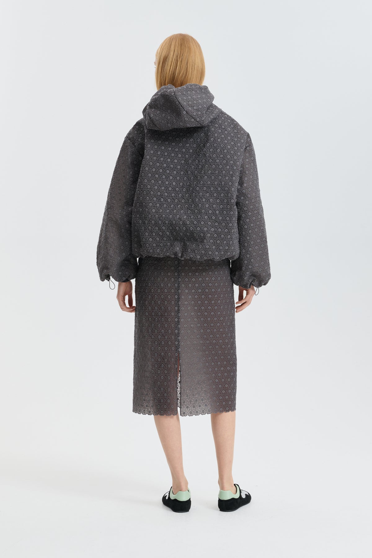 CBSHILA | HOODIE MEADOW EMBROIDERY GREY