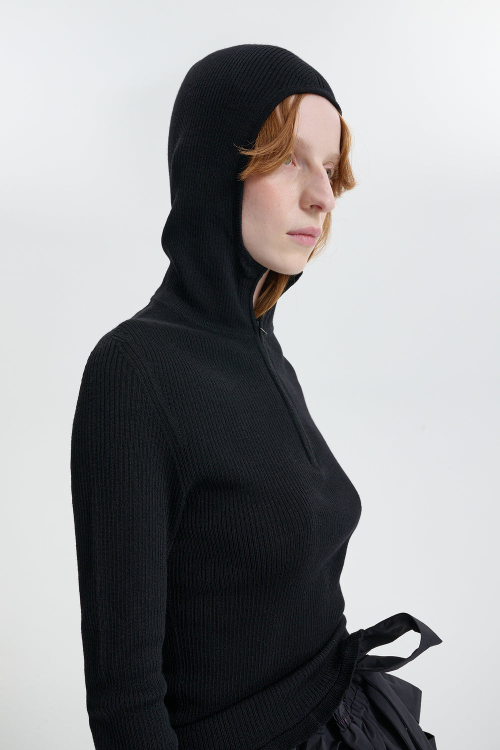 CBBELMA | HOODIE SUMMER MERINO KNIT BLACK