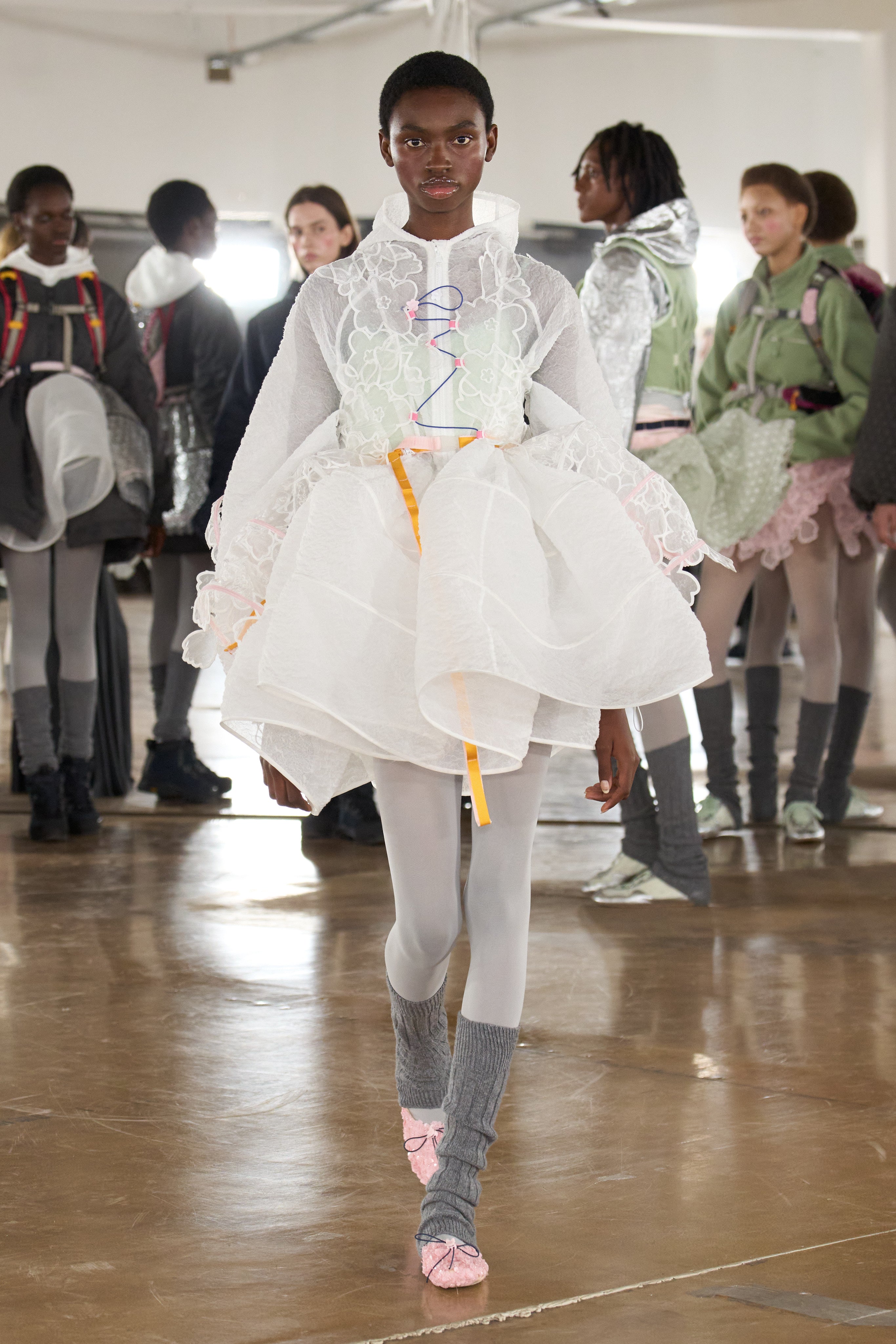 CBFREESIA | DRESS BRODIA MATELASSÉ WHITE