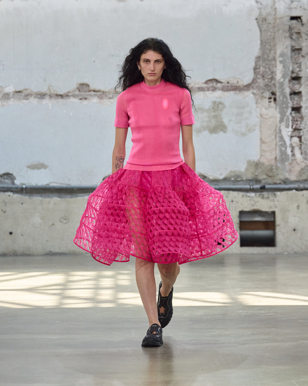 CBDAHULU | DRESS FLOWERFOLD EMB MAGENTA