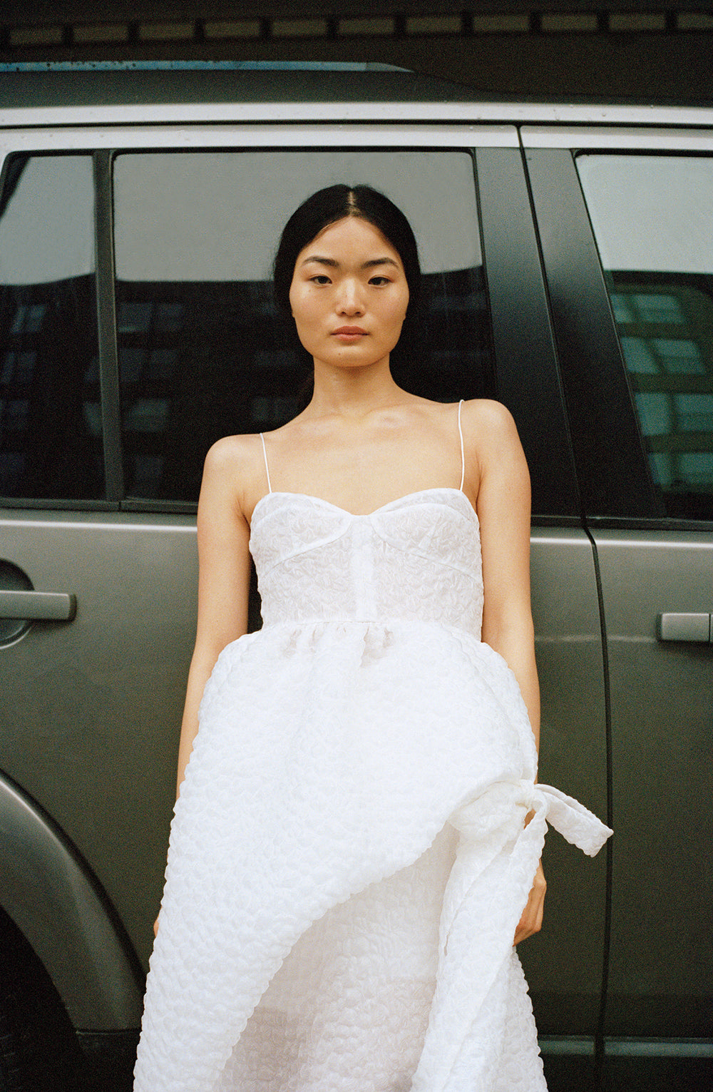FEO | DRESS EMB. GLACIER MAT. WHITE