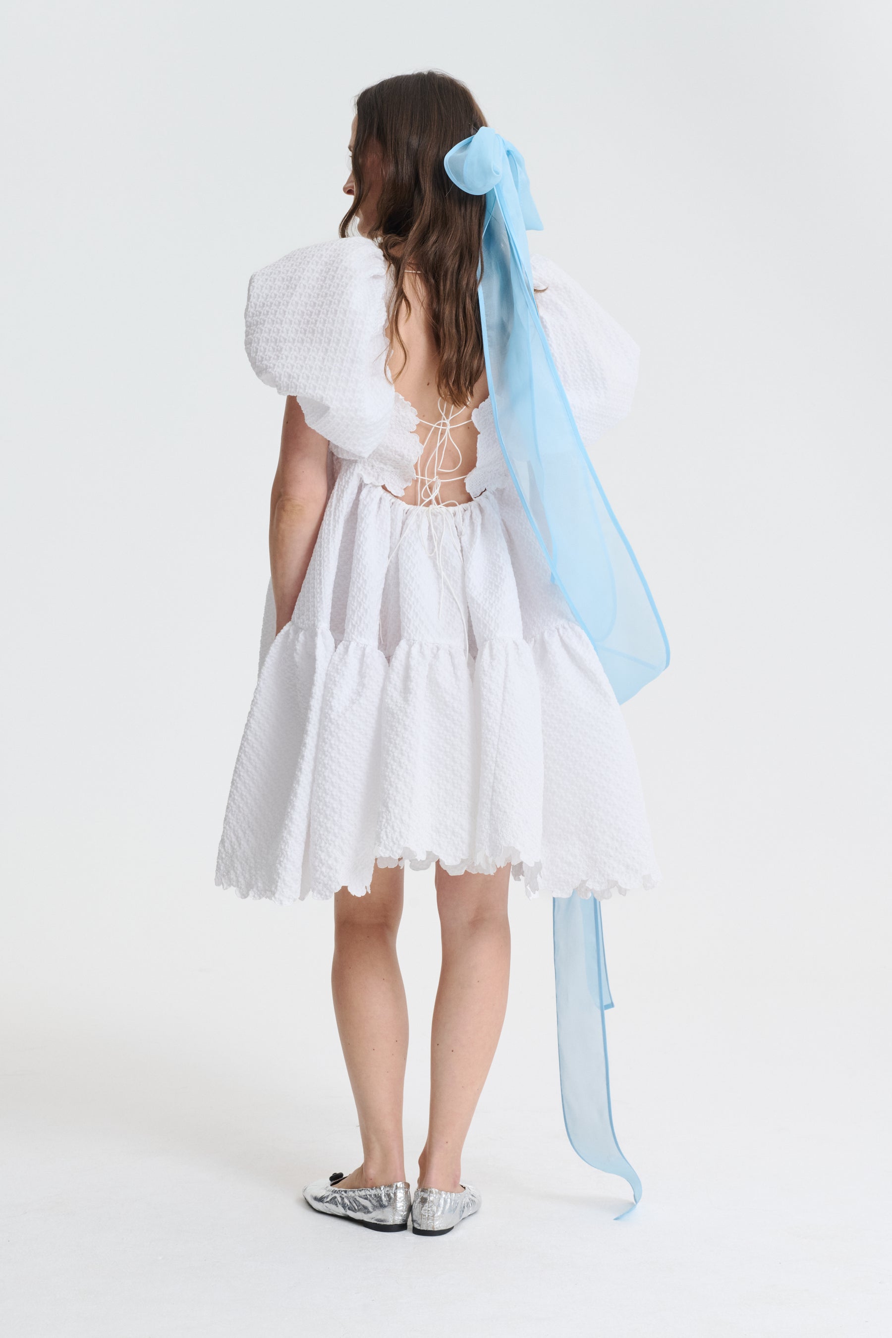 RONJA | DRESS EMB. BLOSSOM MATELASSÉ WHITE