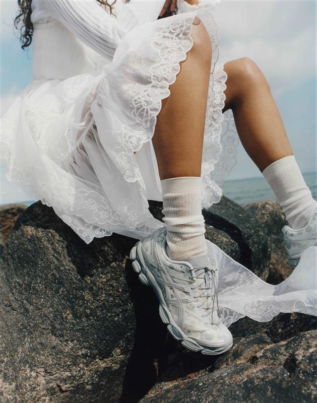 ASICS GEL-CUMULUS 16™ SSCB – Cecilie Bahnsen